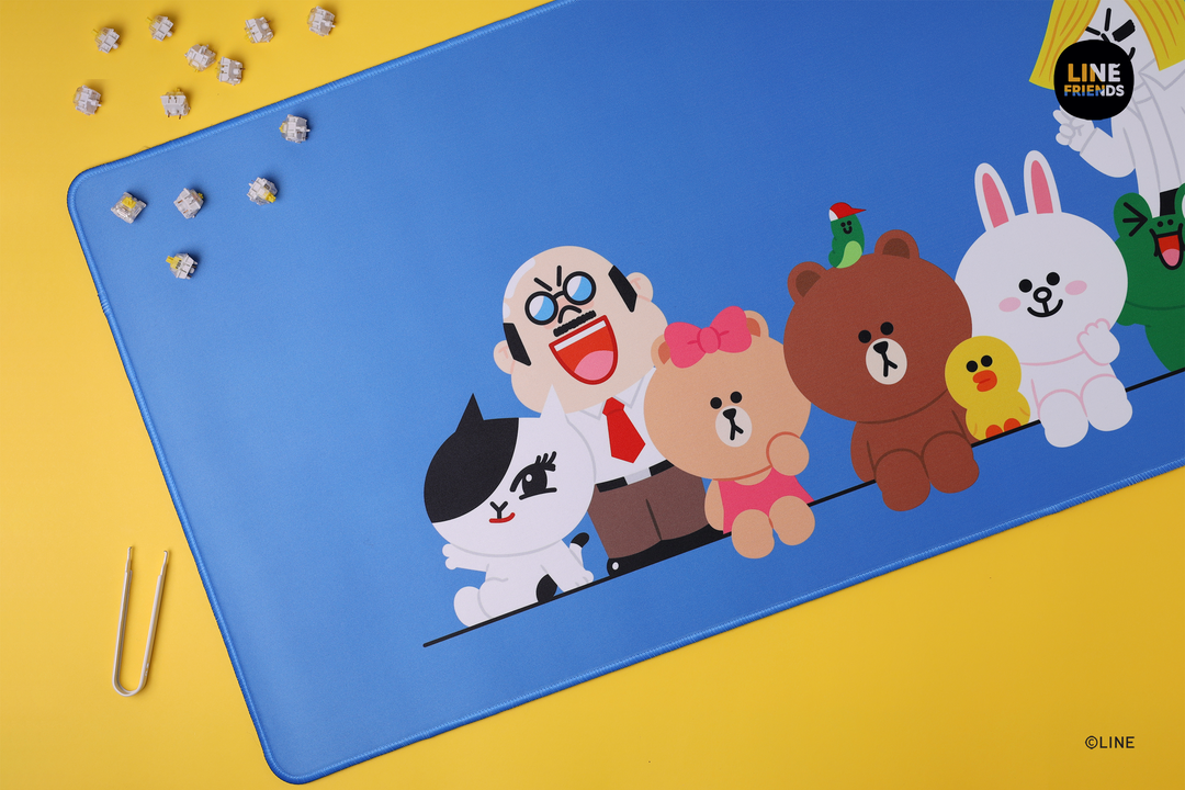 LINE FRIENDS BROWN &amp; FRIENDS Deskmat